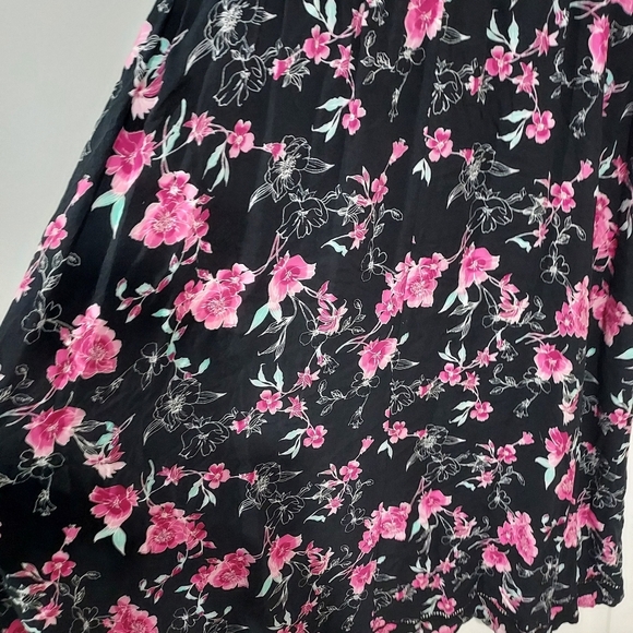 Torrid Black Floral Challis Midi Dress in Size 2 - 18/20 - Picture 7 of 16